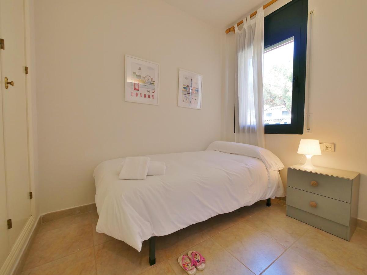 Apartamento Con Piscina En Льяфранк Екстер'єр фото
